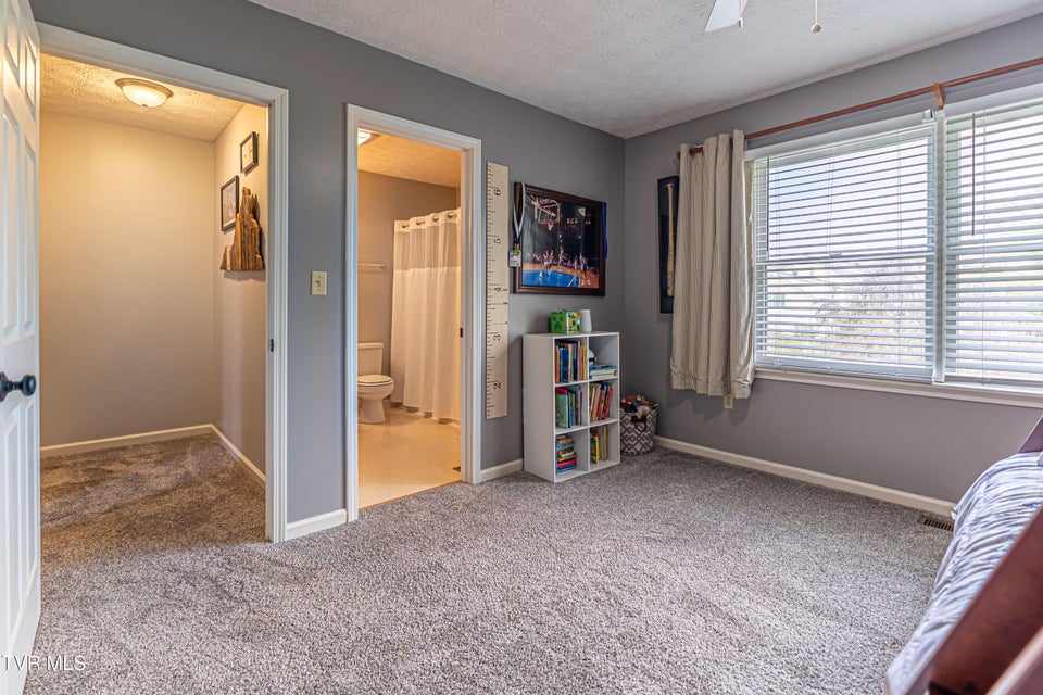 Photo #26: 809 Edgemont North Street