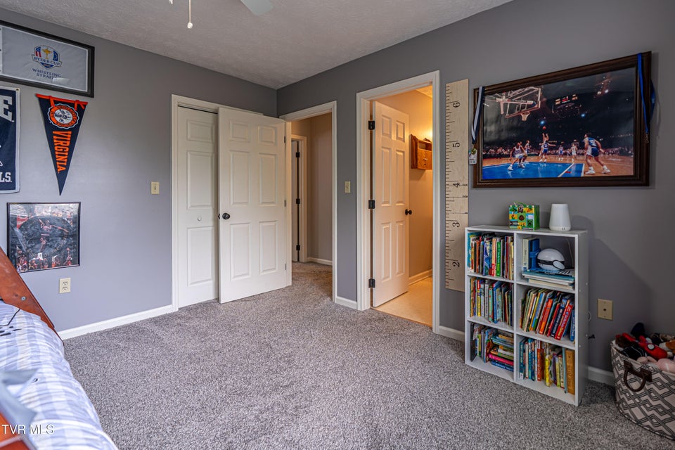 Photo #27: 809 Edgemont North Street