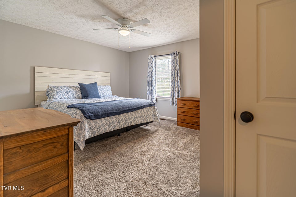 Photo #29: 809 Edgemont North Street