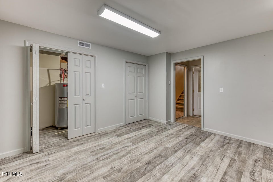 Photo #31: 1237 White Top Road