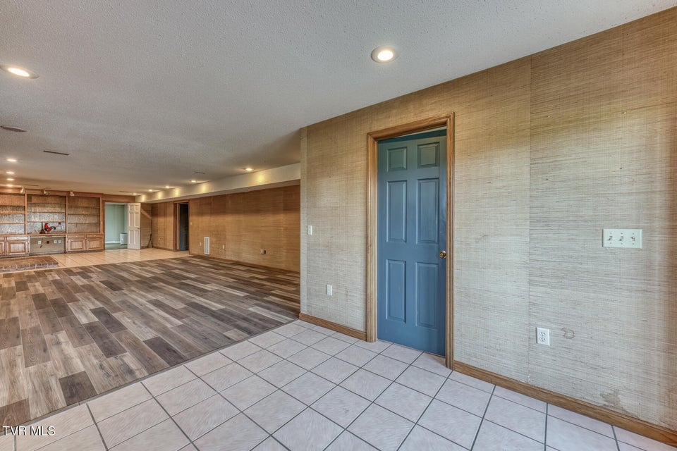 Photo #41: 1237 White Top Road