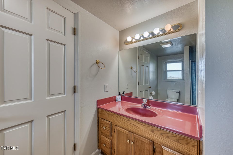 Photo #43: 1237 White Top Road