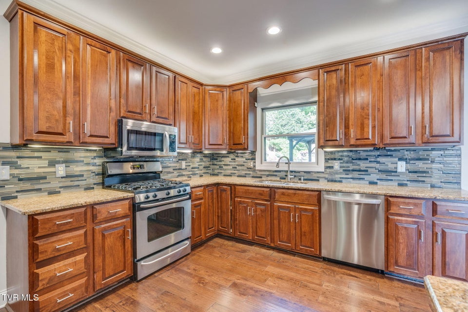 Photo #22: 3504 Bondwood Circle