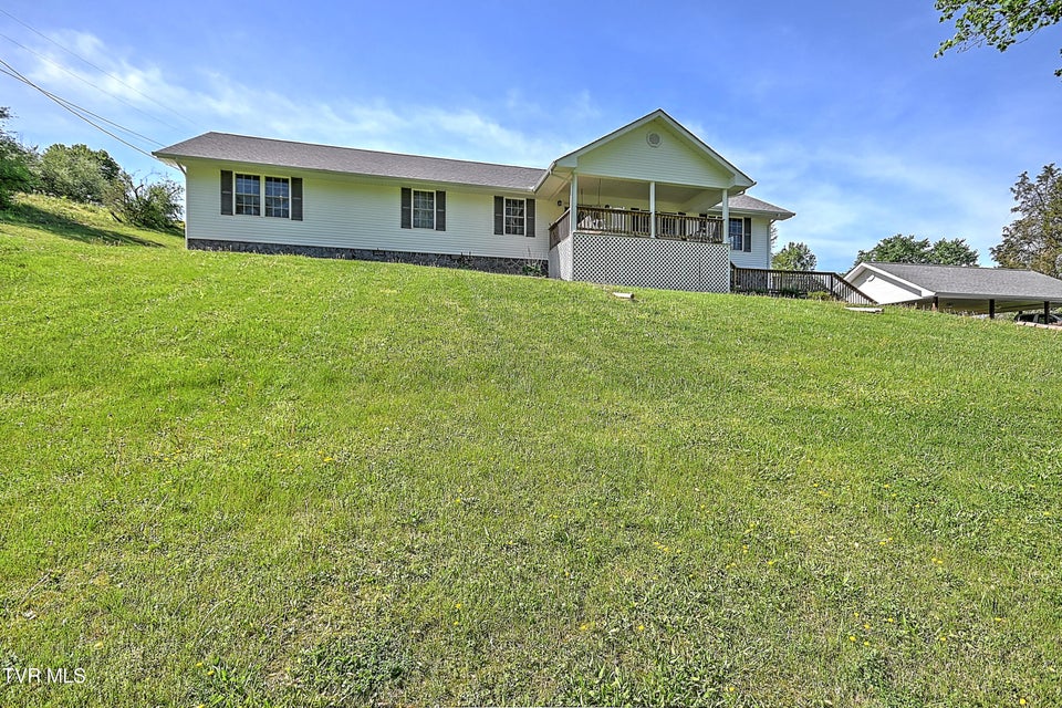 Photo #2: 218 Jones Ridge Drive