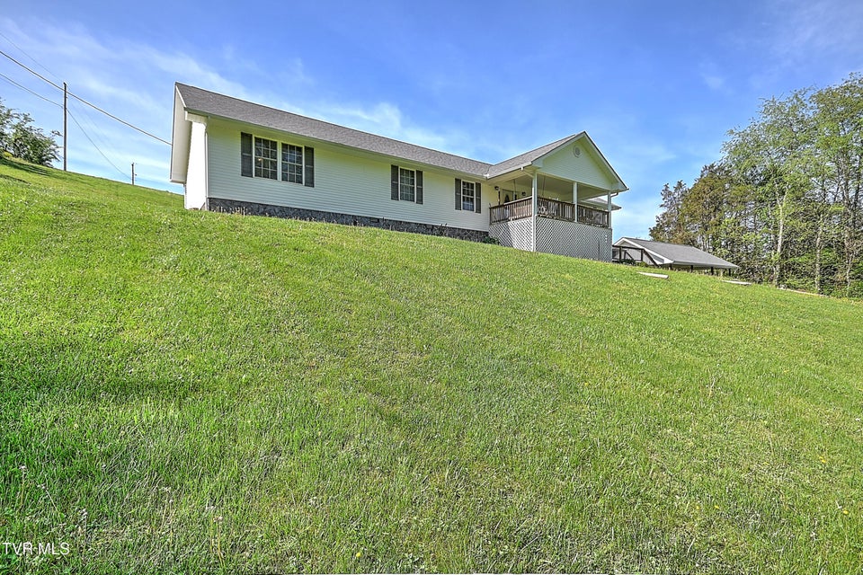 Photo #3: 218 Jones Ridge Drive