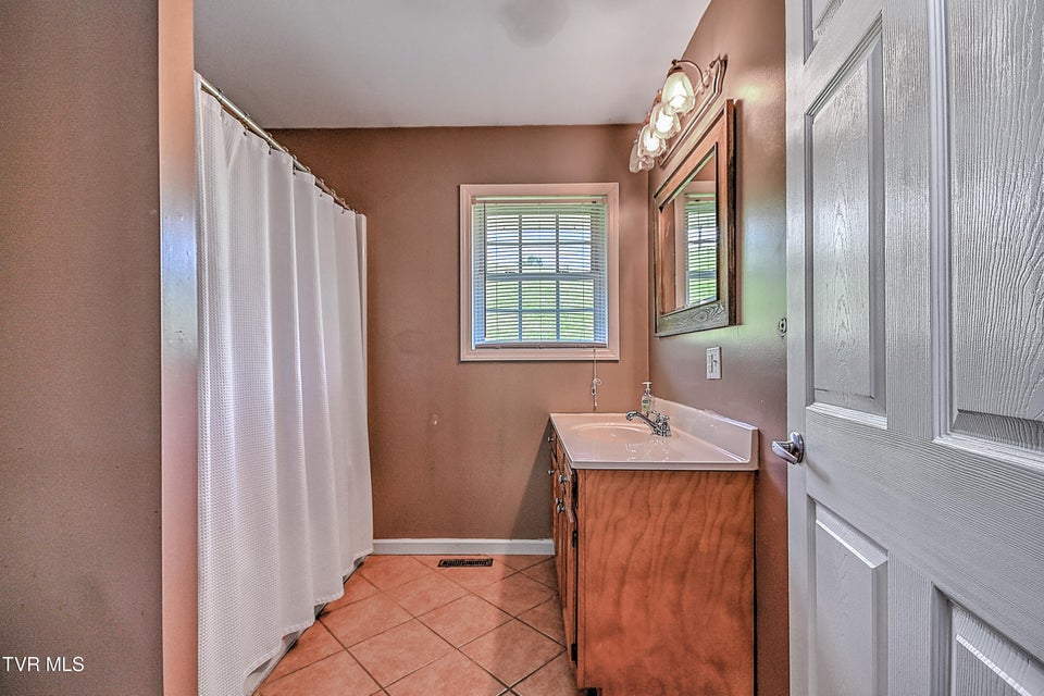 Photo #30: 218 Jones Ridge Drive