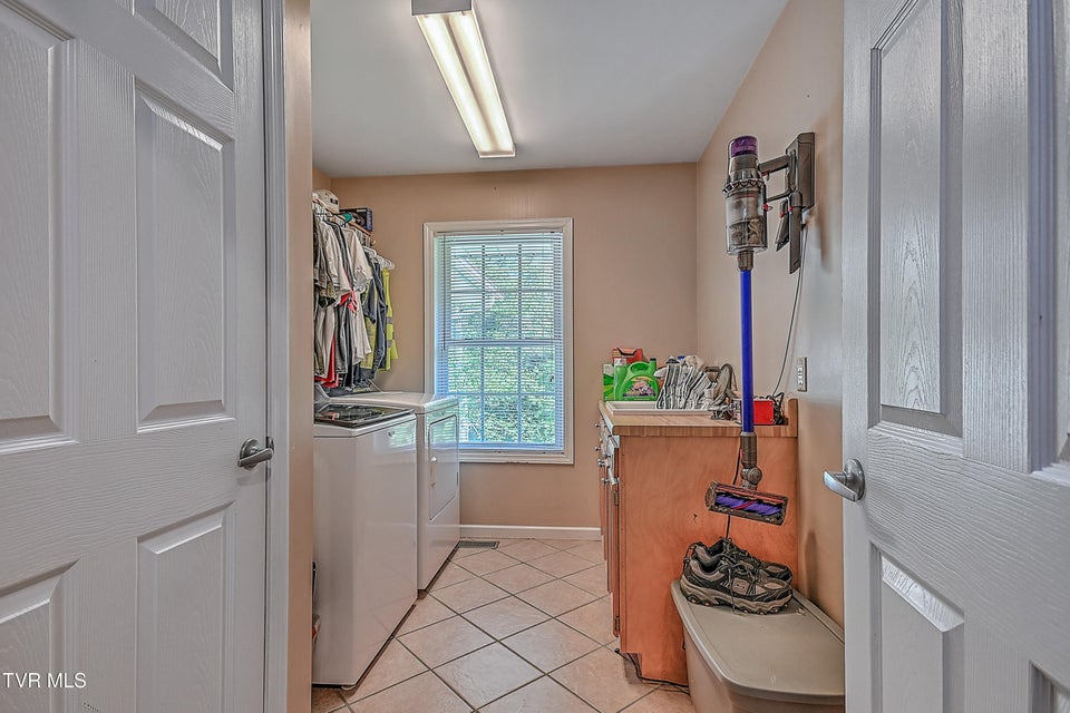 Photo #31: 218 Jones Ridge Drive