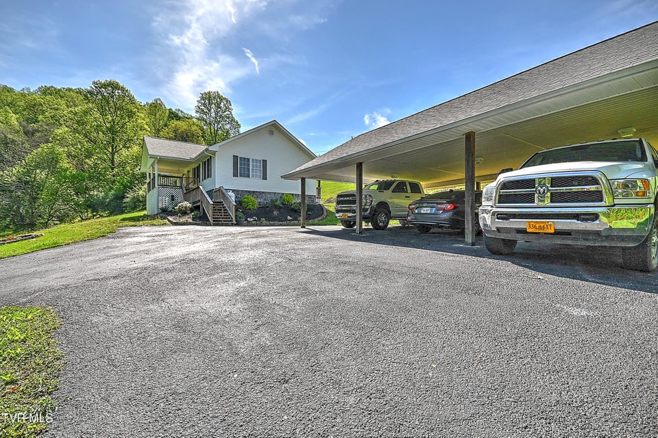 Photo #40: 218 Jones Ridge Drive