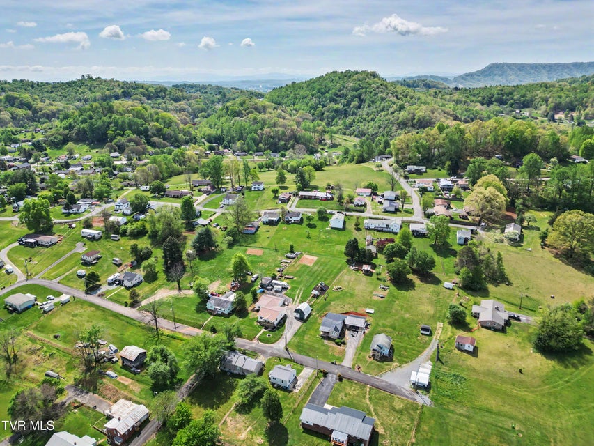 Photo #42: 820 Edison Street