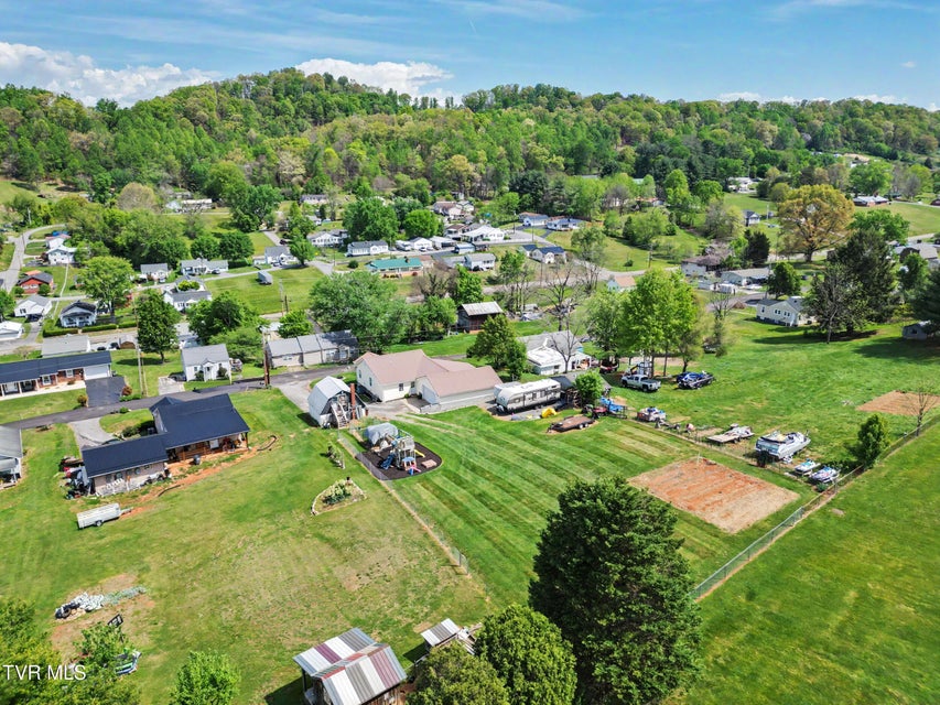 Photo #48: 820 Edison Street