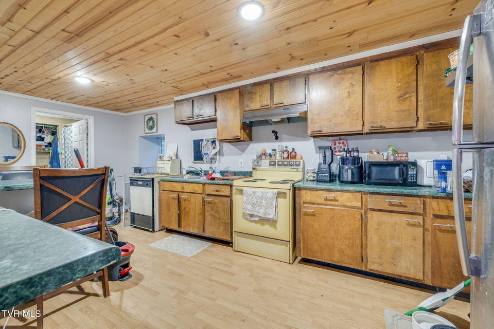 Photo #5: 212 Weaver Hill Road