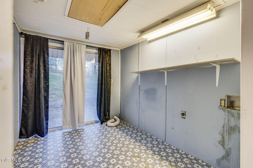 Photo #19: 212 Weaver Hill Road