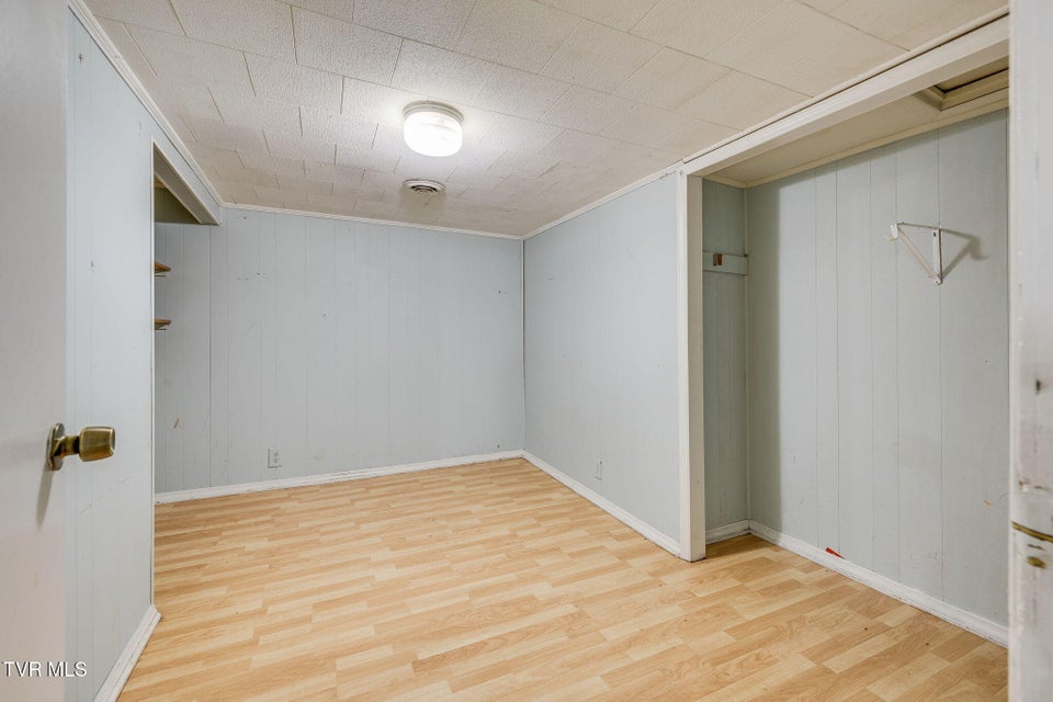 Photo #21: 212 Weaver Hill Road