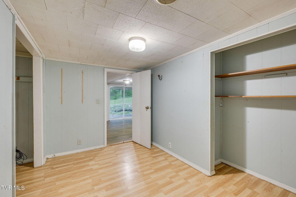 Photo #22: 212 Weaver Hill Road