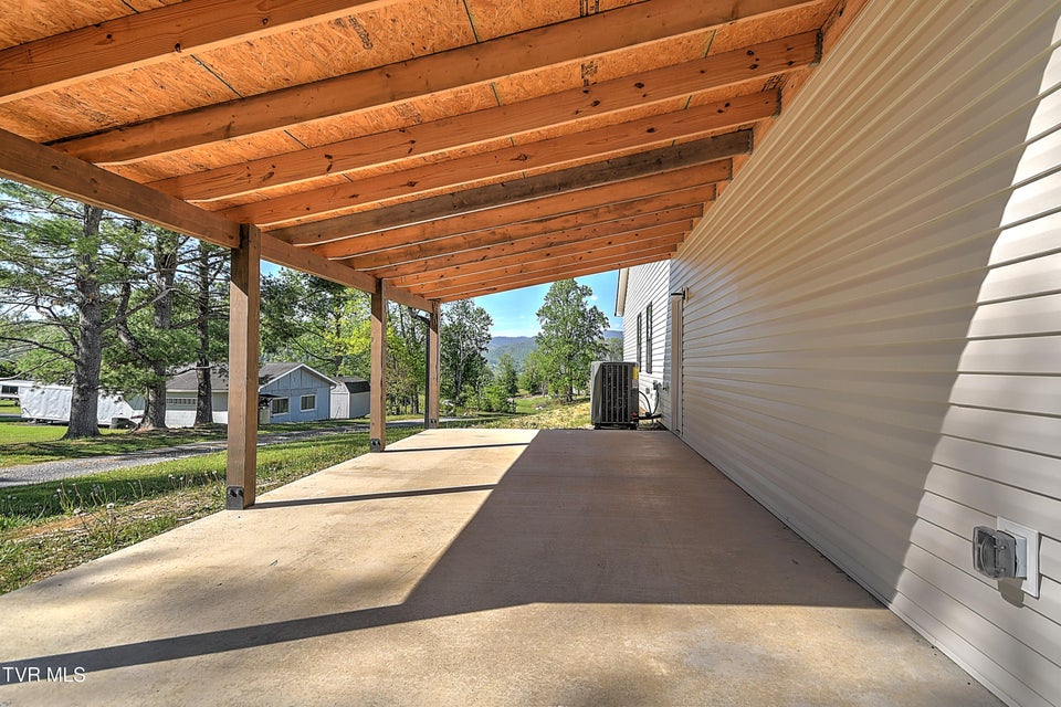 Photo #6: 137 Crestview Drive