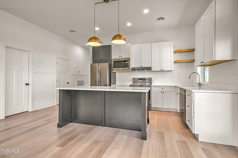 Photo #22: 137 Crestview Drive