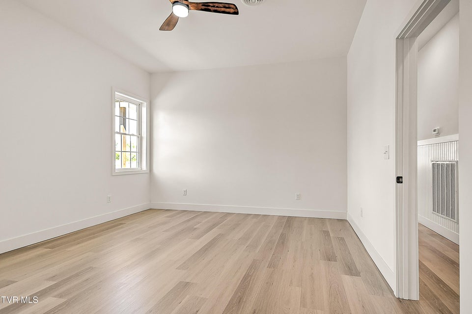 Photo #33: 137 Crestview Drive