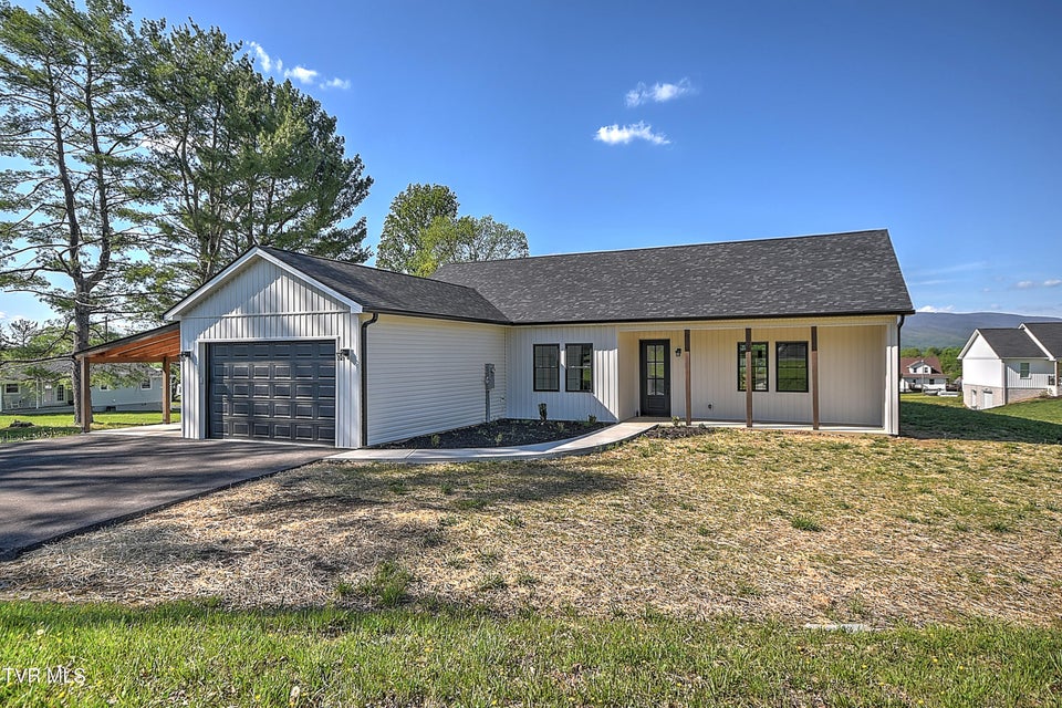 Photo #52: 137 Crestview Drive