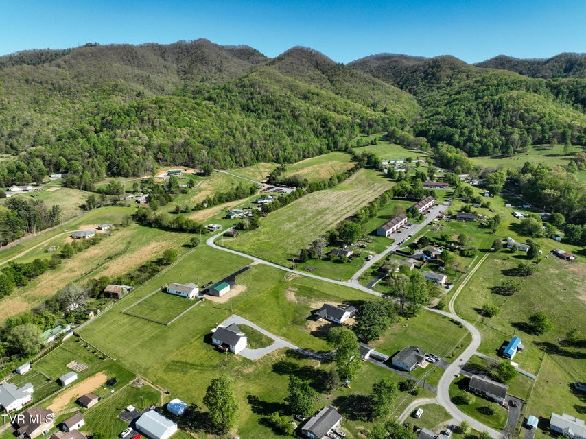 Photo #71: 137 Crestview Drive