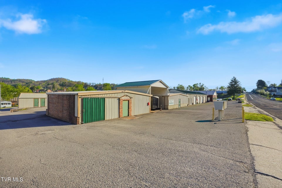 Photo #7: 600 Kentucky Avenue