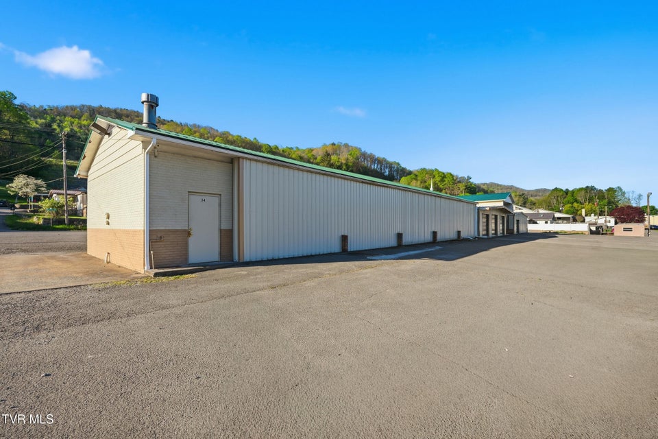 Photo #9: 600 Kentucky Avenue