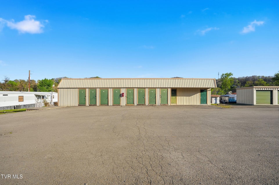 Photo #4: 600 Kentucky Avenue