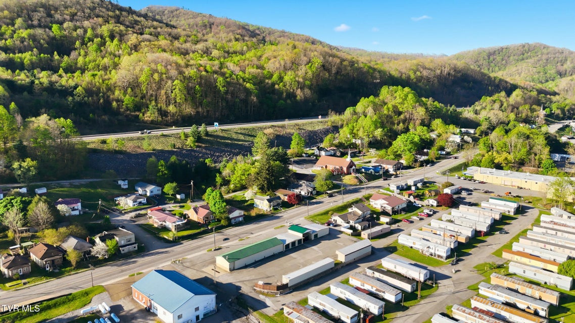 Photo #18: 600 Kentucky Avenue