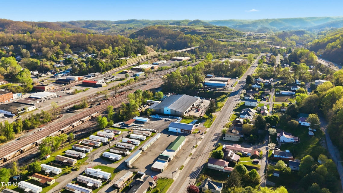 Photo #20: 600 Kentucky Avenue