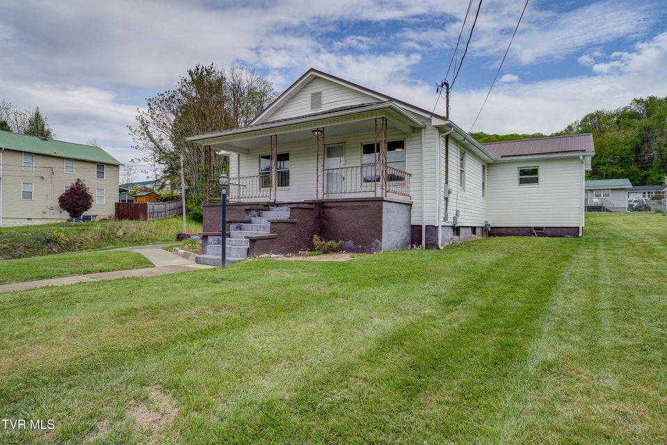 Photo #13: 630 Vinton Avenue