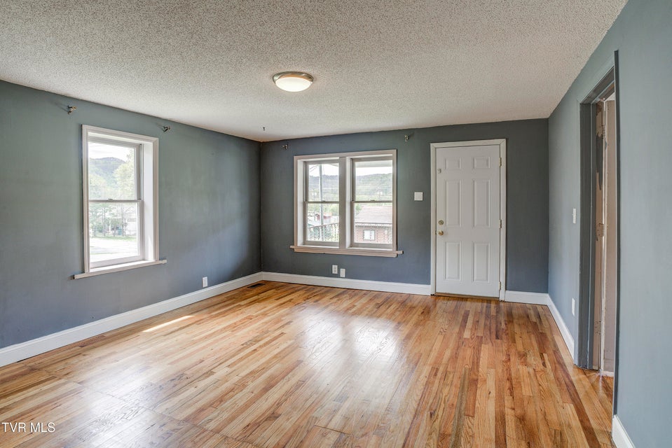 Photo #14: 630 Vinton Avenue