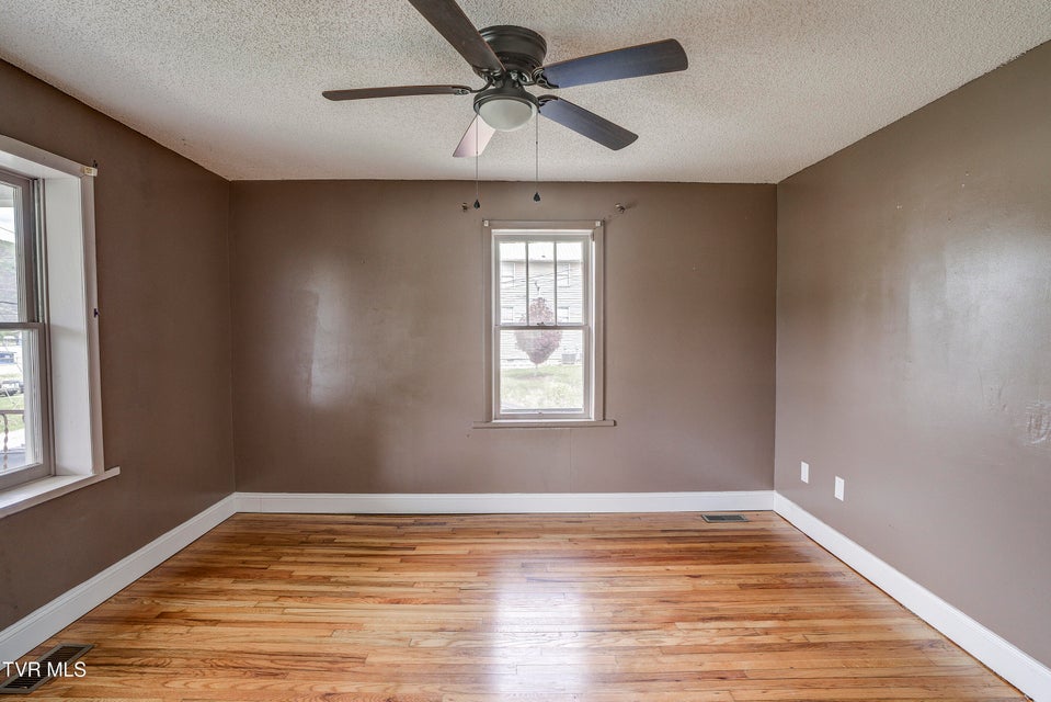 Photo #17: 630 Vinton Avenue