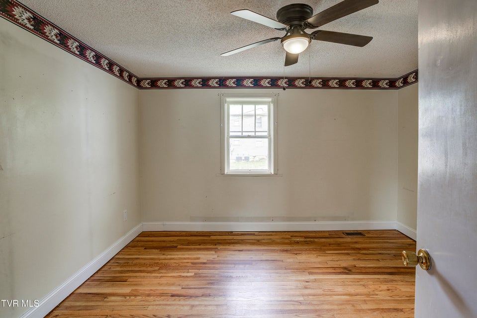 Photo #19: 630 Vinton Avenue