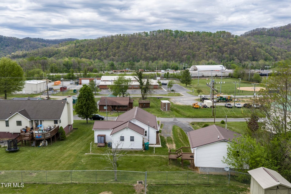 Photo #32: 630 Vinton Avenue