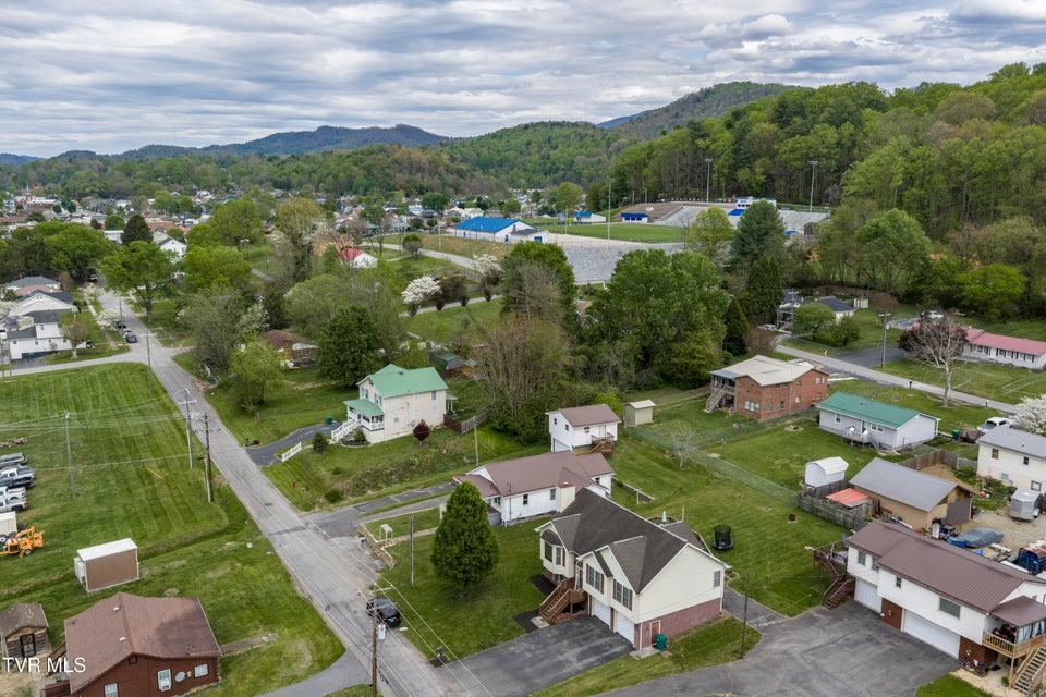 Photo #49: 630 Vinton Avenue