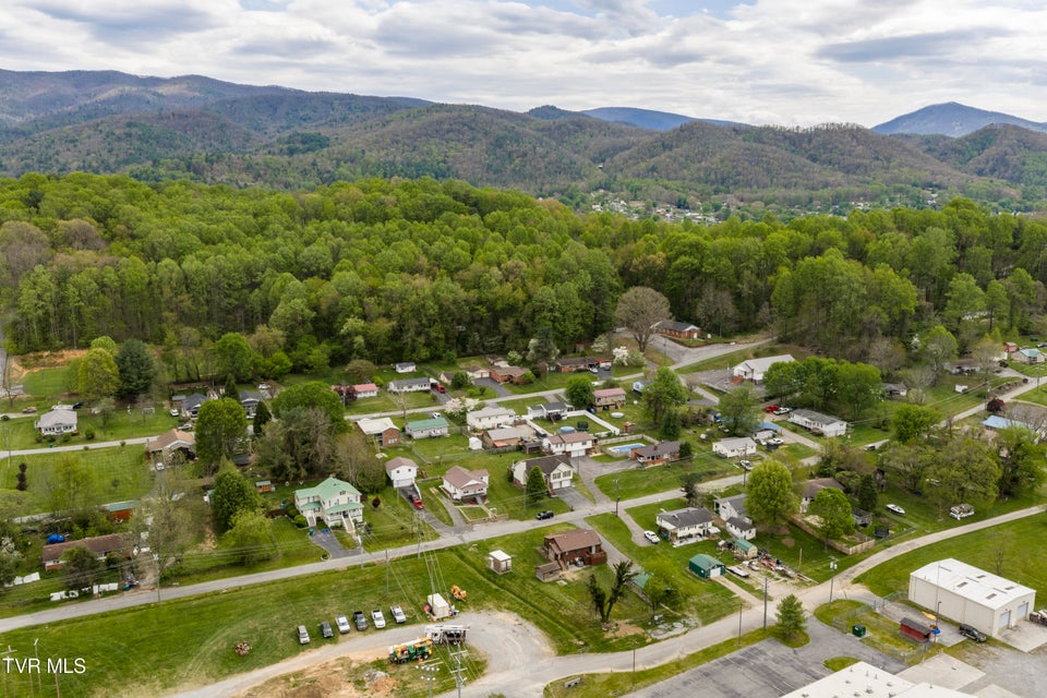 Photo #7: 630 Vinton Avenue