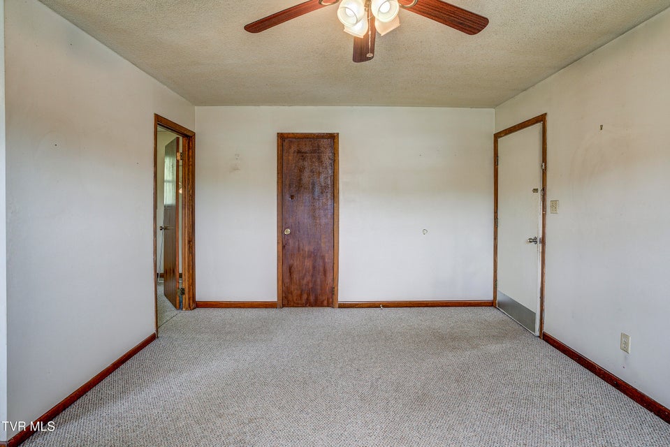 Photo #34: 630 Vinton Avenue