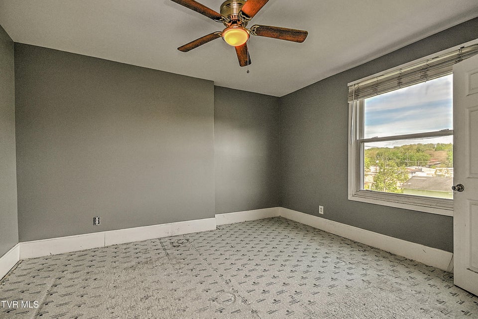 Photo #17: 629 Branch Street