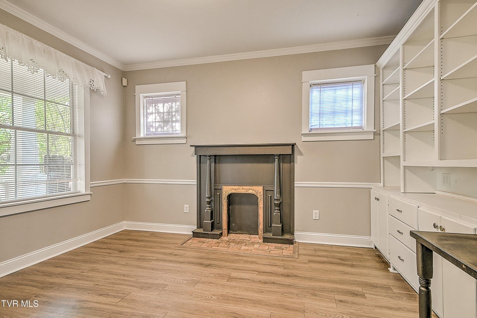 Photo #11: 314 Lamont Street