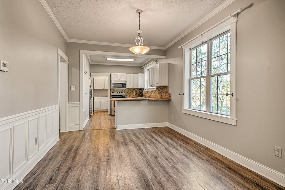 Photo #13: 314 Lamont Street