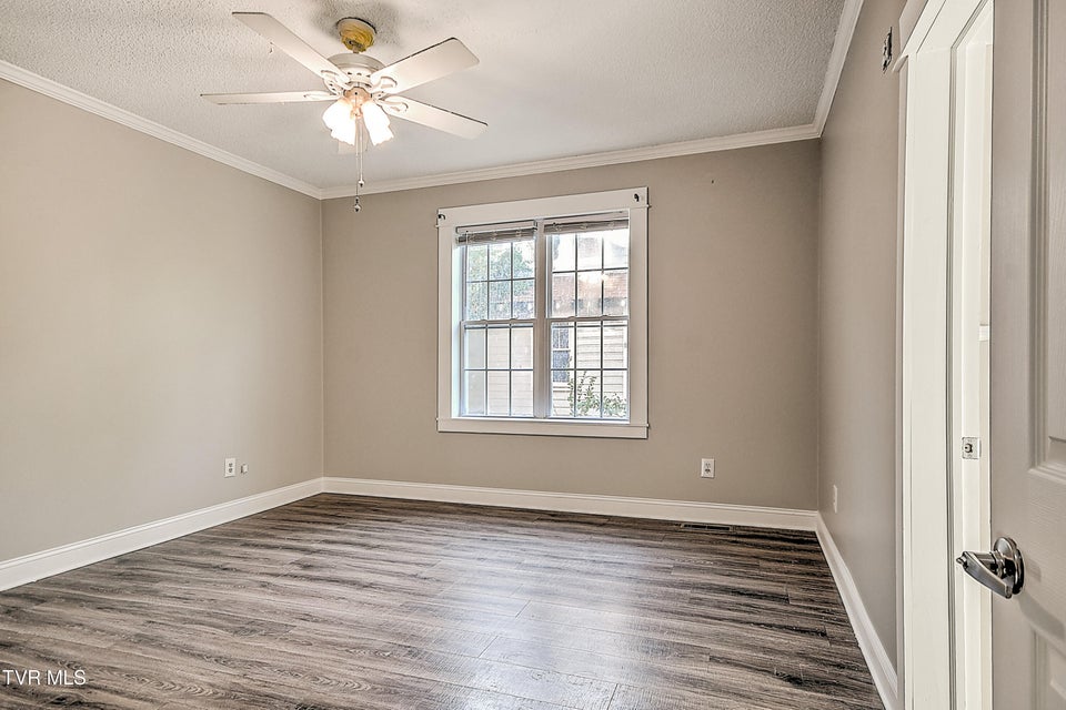 Photo #21: 314 Lamont Street