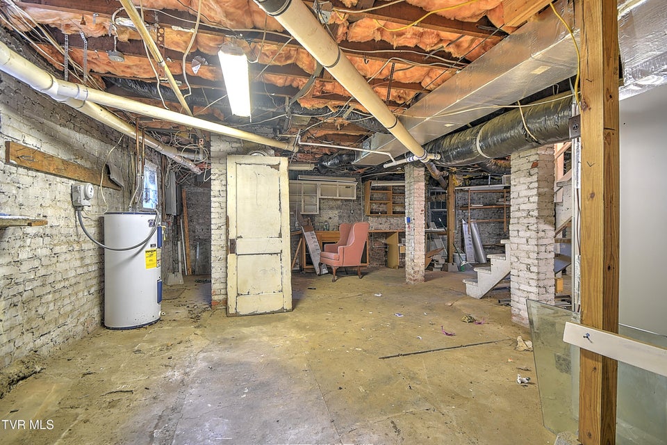 Photo #43: 314 Lamont Street