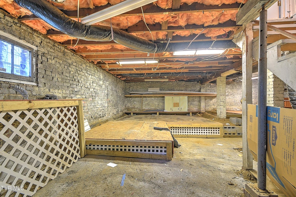 Photo #44: 314 Lamont Street