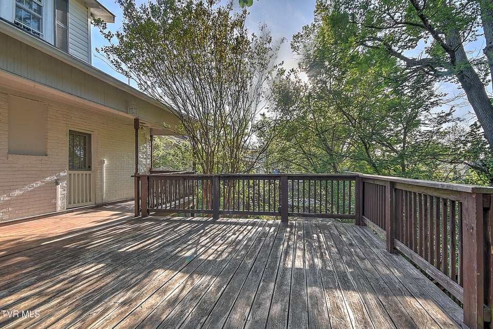 Photo #50: 314 Lamont Street