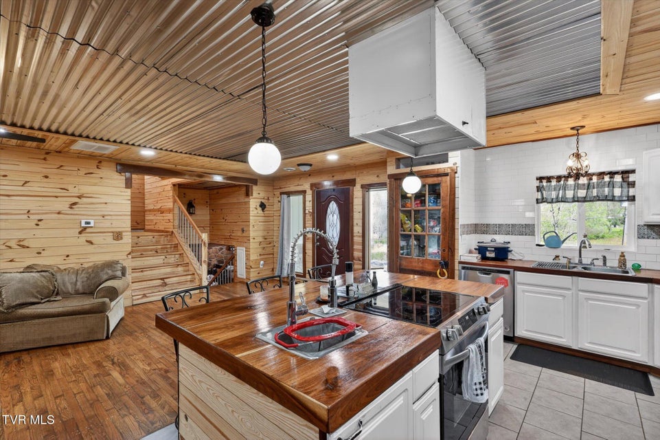 Photo #15: 11343 Robinson Hollow Road