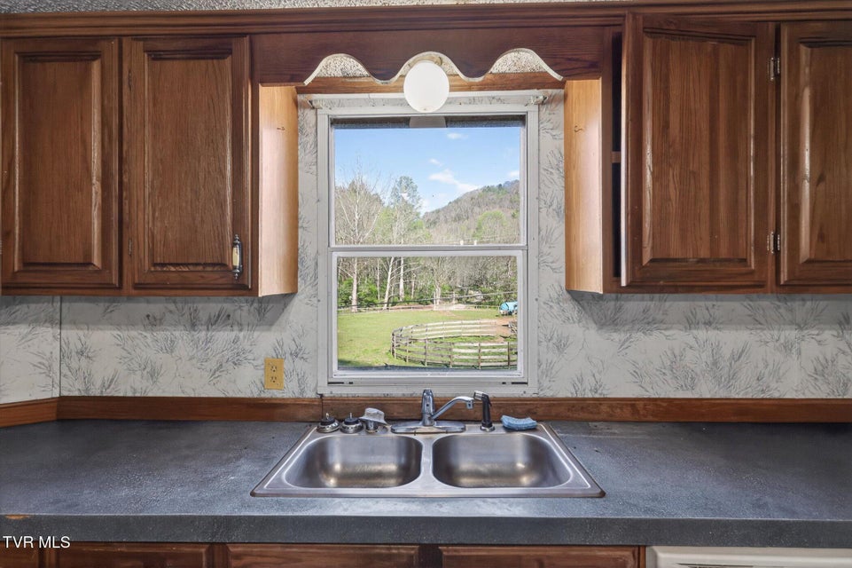 Photo #37: 11343 Robinson Hollow Road