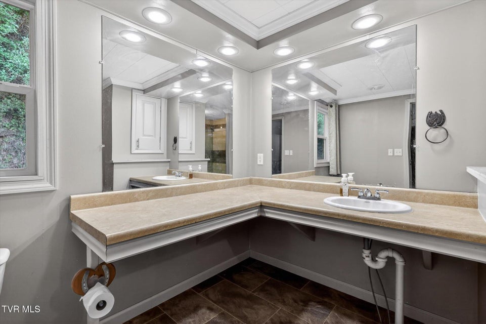 Photo #40: 11343 Robinson Hollow Road