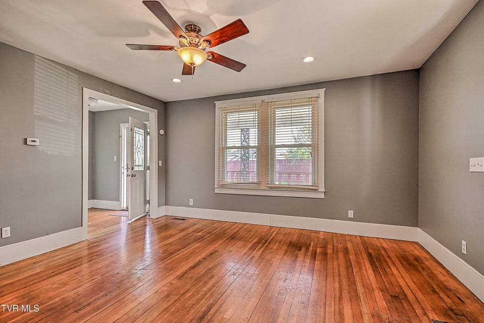 Photo #18: 629 Branch Street