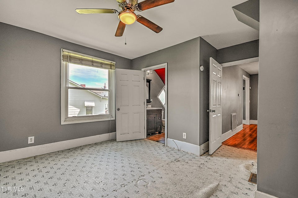 Photo #21: 629 Branch Street