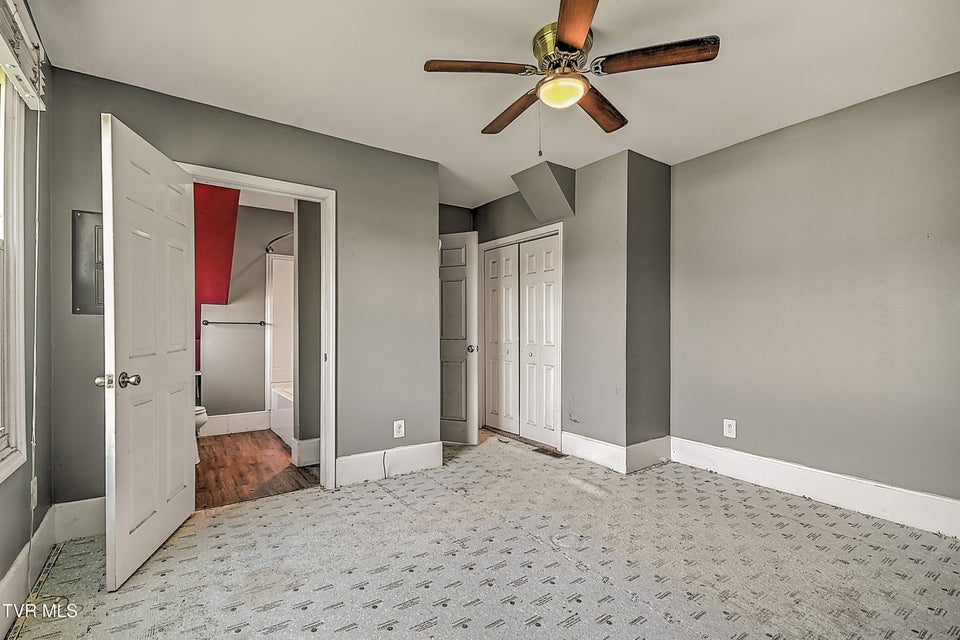 Photo #22: 629 Branch Street