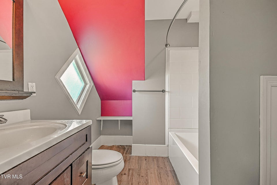 Photo #3: 629 Branch Street